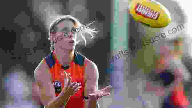 Cora Staunton Playing For The Greater Western Sydney Giants In The AFLW Cora Staunton: Great Irish Sports Stars (Sports Heroes 2)